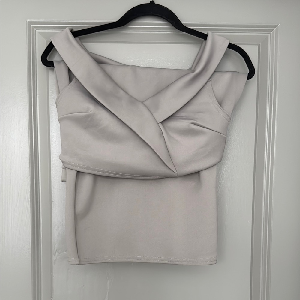 Elegant Off-Shoulder Top and skirt in Light Gray